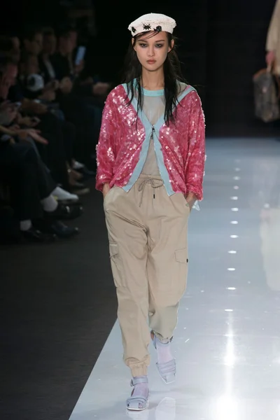 Look 70
